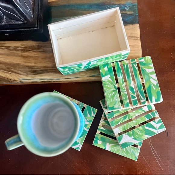 Mini Pallet & Crate Coaster Set tropical leaves fronds. 4 Coasters w/crate - Picture 5 of 6